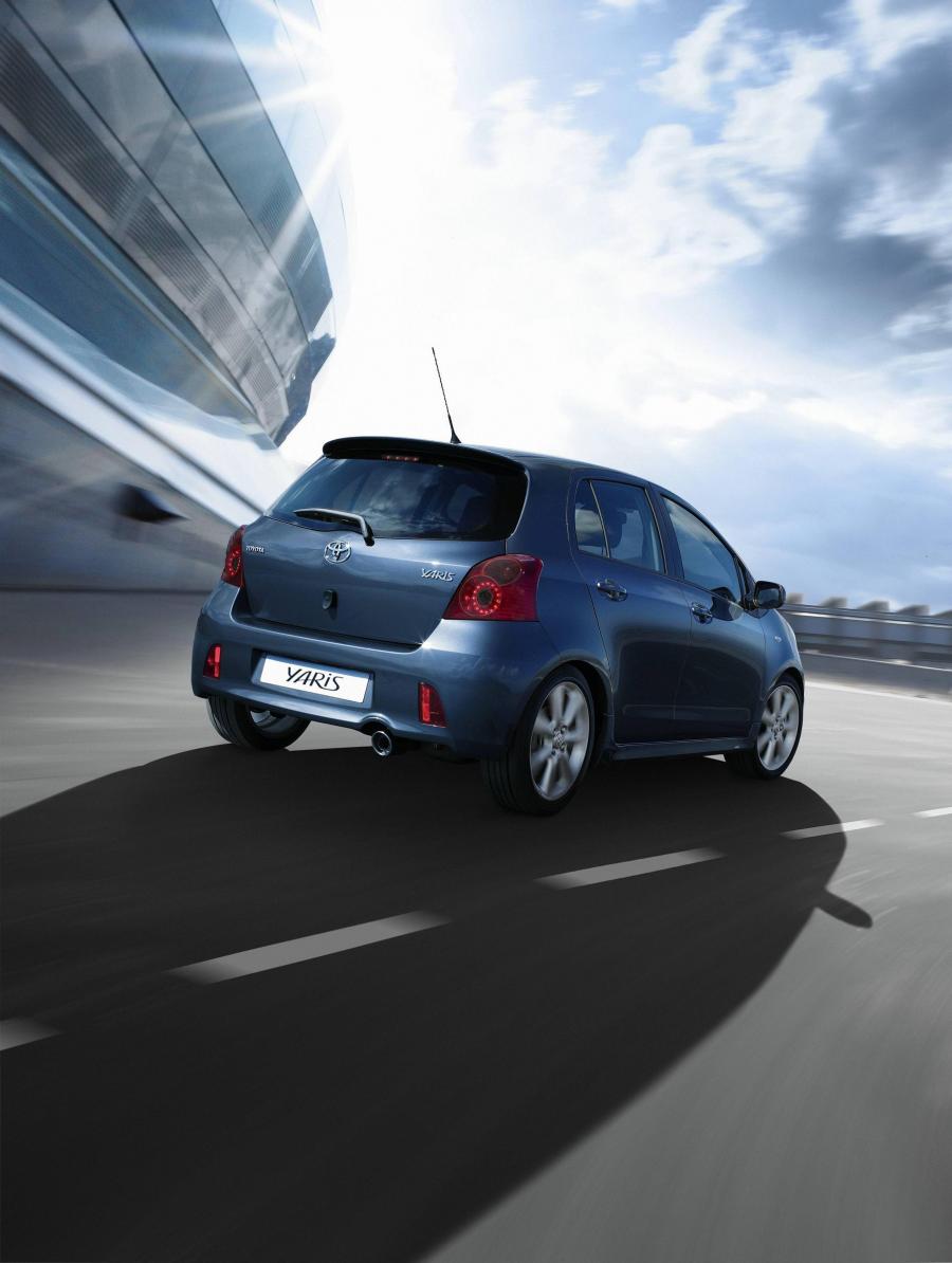  Toyota Yaris TS 2007 года  (фото 64 из 89)